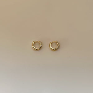 Mini Giselle Hoops